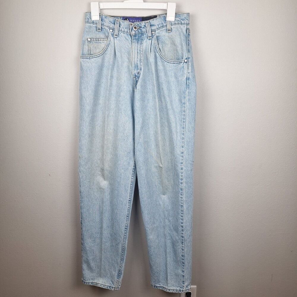 Vintage 1990's Levis SilverTab Jeans Mens 30x34 Baggy Light Wash Made in USA